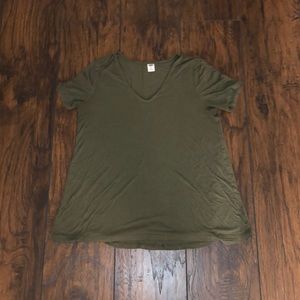 V-cut green top